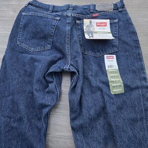 Wrangler Men's Dark Blue Relaxed Jeans